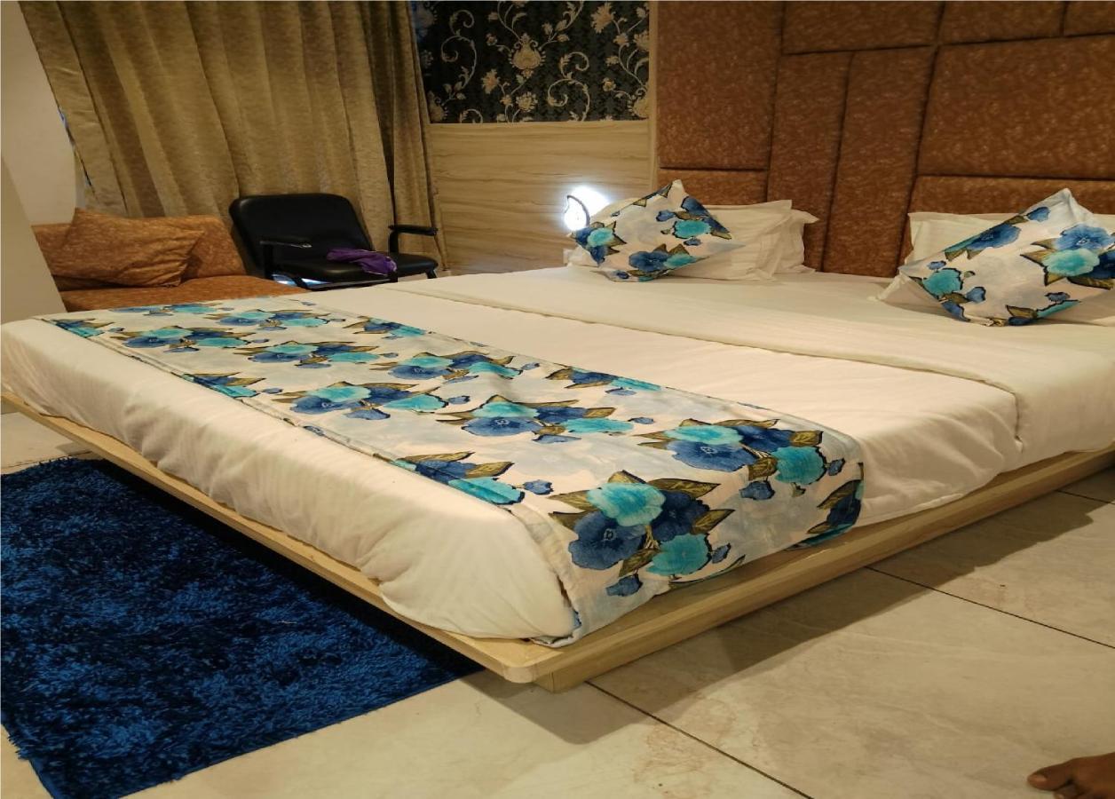 Hotel Lotus Villa Ahmedabad Exterior photo